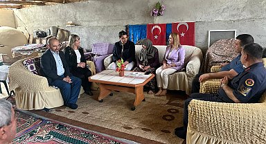 Refiye Anne bayramda yalnız kalmadı