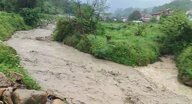 Sağanak sonrası derelerdeki su seviyeleri yükseldi