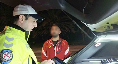 Sahilde tehlikeli yolculuk pahalıya patladı: Polisle diyaloğu dikkat çekti