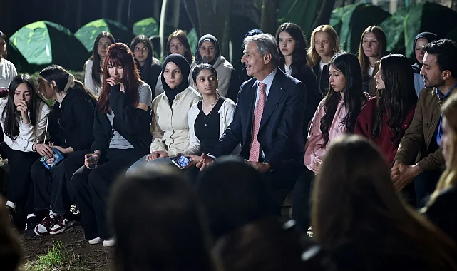 Sakarya'da Başkan Alemdar gençlerle Gençlik Kampında buluştu