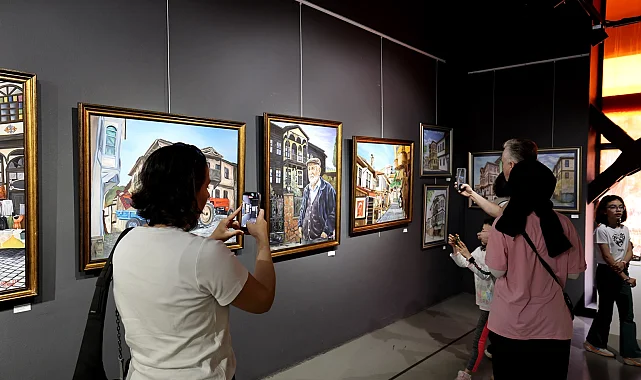 Sakarya'da "Genç Renkler" sergisi açıldı