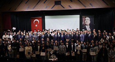 Sakarya'da liselilerin sanat dolu festivali ödül töreni ile taçlandı