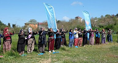 Şalvarlı sporla sağlıklı yaşama renkli farkındalık