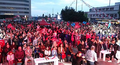 Samsun'da Anneler Günü'nde konser coşkusu