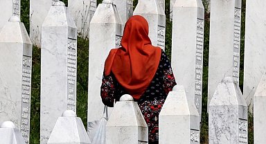 Saraybosna'daki "savaş turizmi" katılımcıları, en güzel kadınları vurmak için birbiriyle yarışmış