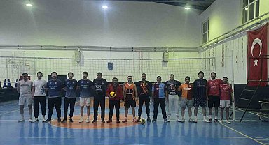 Şehit öğretmen anısına yapılan turnuvada play-off'a katılan takımlar belli oldu