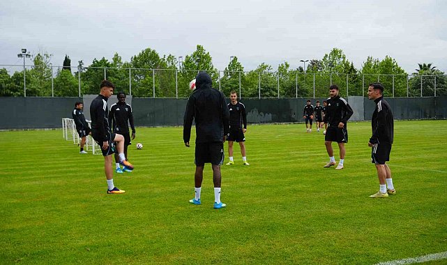 Selçuk İnan: "Saha içi bizim namusumuz"