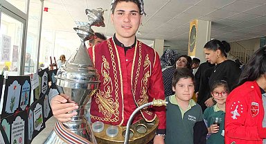 Sergide Osmanlı Şerbeti ikram etti