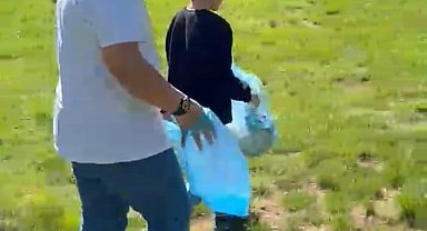Siirt'te öğrencilerden örnek temizlik etkinliği