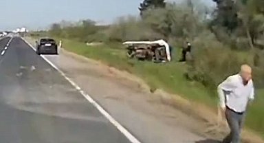 Silivri'de kontrolden çıkan kamyonet yan yattı