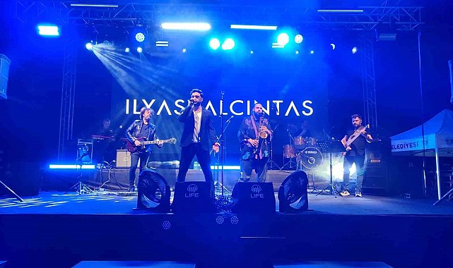 Sinop'ta İlyas Yalçıntaş konseri