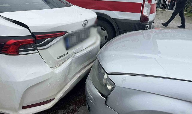 Sinop'ta zincirleme trafik kazası: 5 yaşındaki çocuk yaralandı