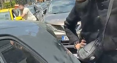 Şişli'de park yeri kavgası trafiği felç etti