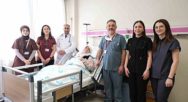 Sivas'ta hastanın göğüs duvarındaki 8 kiloluk tümör başarıyla çıkarıldı
