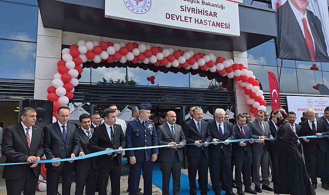 Sivrihisar Devlet Hastanesi, düzenlenen törenle açıldı