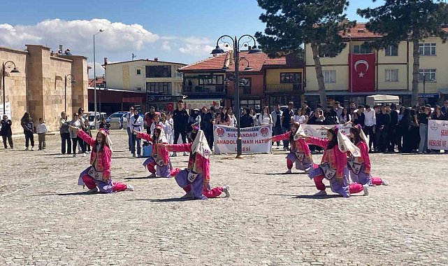 Sultağın'da 19 Mayıs coşkuyla kutlandı