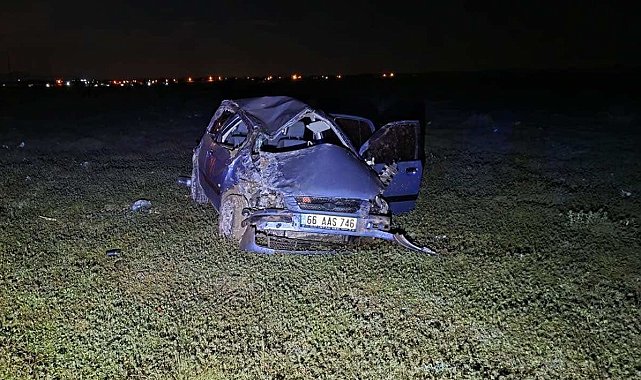 Takla atan otomobil sürücüsü yaralandı