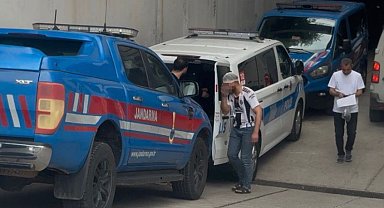 Taksiciyi rehin alıp polise ateş eden zanlı tutuklandı