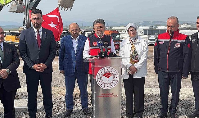 Tarım ve Orman Bakanı Yumaklı'dan Gönen Sera OSB'ye ziyaret