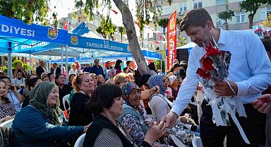 Tarsus'ta Anneler Günü coşkusu: Anneler ve çocuklar aynı sahnedeydi