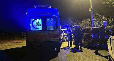 Tartıştığı babasını bıçakladı, ekipler tarafından gözaltına alındı