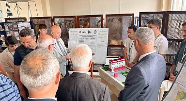 Tekirdağ'da gençler projelerini bilim fuarında sergiledi