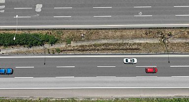 TEM'in Düzce geçişinde arefe günü trafik akıcı ilerliyor