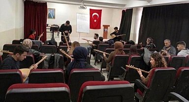 Tercan Halk Eğitim Merkezinde kurslar ilgi görüyor