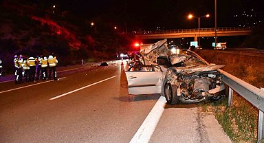 Tırla çarpışan otomobil hurdaya döndü: 18 yaşındaki genç kız hayatını kaybetti