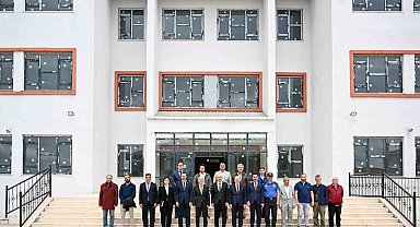 TOKİ Pınarhisar Ortaokulu inşaatı tamamlanma aşamasında