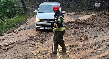 Trabzon Araklı'da sel mağdurlarına itfaiye yardımı