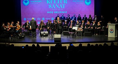 Trabzon Büyükşehir korosu sanatseverleri büyüledi