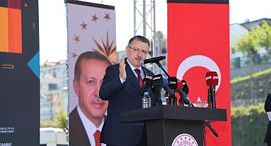 Trabzon'da Akçaabat Yarı Olimpik Yüzme Havuzu açıldı