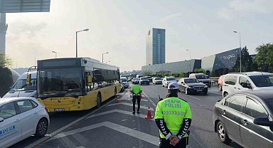 Trafikte sıkı denetim: İhlal yapan sürücülerin açıklaması pes dedirtti