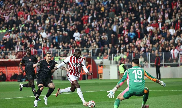 Trendyol Süper Lig: Samsunspor: 0 - Galatasaray: 1