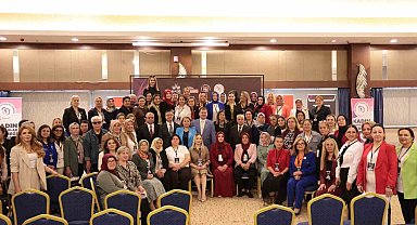 Türkiye'nin dört bir yanından 120 kadın muhtar Elazığ'da buluştu