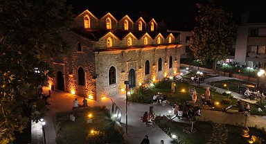Türkiye'nin ilk koku müzesi Isparta'da 4 bin 500 yıllık parfüm formülü sergileniyor