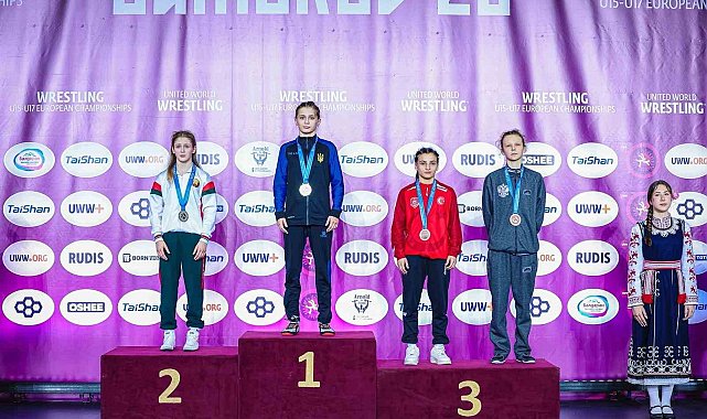 U17 Avrupa Güreş Şampiyonası'nda Şirin Askara bronz madalya kazandı