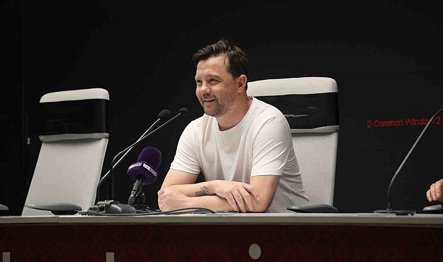 Uğur Uçar: "Hoca olarak ilk kupam, inşallah devamı gelir"