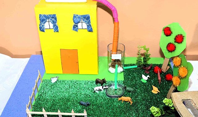 Ümraniye'de çocuklardan atık malzemelerle renkli tasarımlar
