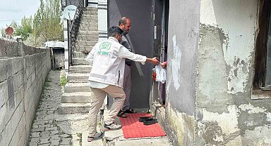 Umut Kervanı Ağrı'da yüzlerce hanenin sofrasına kurban eti ulaştırdı