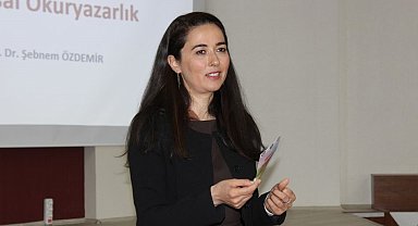 Üniversite öğrencilerine finansal okur yazarlık anlatıldı