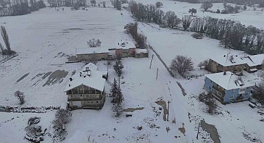 Uşak'ın yüksek kesimleri beyaza büründü