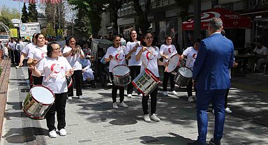 Uşak'ta engellilere farkındalık yürüyüşü gerçekleştirildi