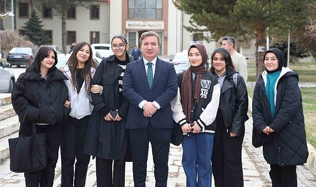 Vali Aydoğdu'dan gençlere umut dolu mesaj