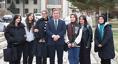 Vali Aydoğdu'dan gençlere umut dolu mesaj