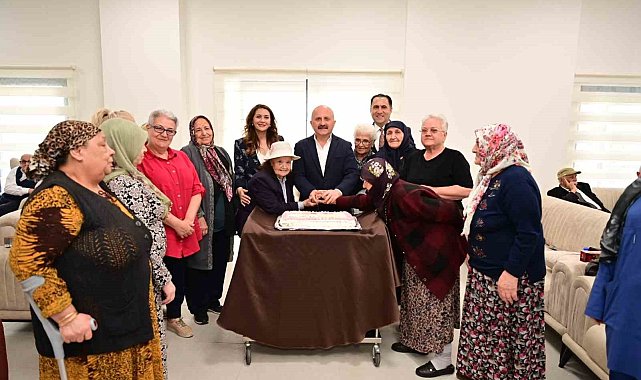 Vali Varol asırlık çınarlar ve şehit aileleri ile bir araya geldi