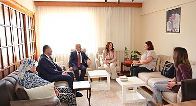 Vali Varol, şehit aileleriyle bayramlaştı