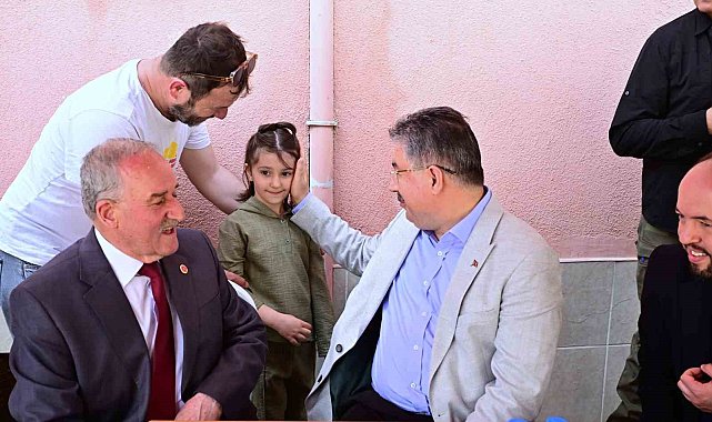 Vali Yılmaz, 10'ncusu düzenlenen Mevlid-i Şerif programına katıldı