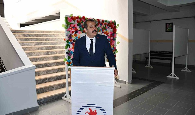 Vezirköprü MYO'dan çocuk ihmal ve istismarına karşı farkındalık sergisi